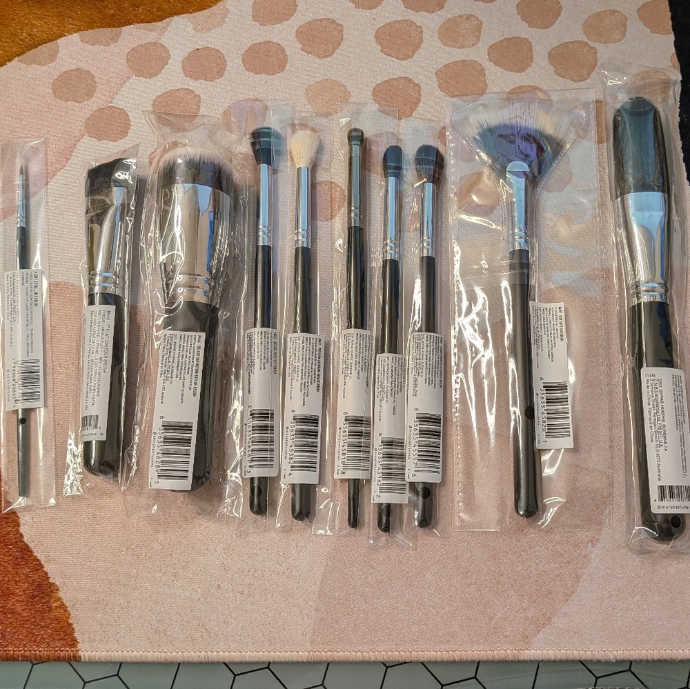 10 Piece Morphe Brush Set - Sleek Black Design - Face And Eye Brushes